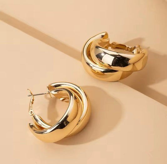 GOLDEN DOUBLE HOOP EARRINGS
