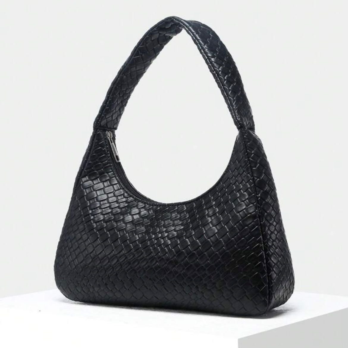 BELLA BLACK SHOULDER BAG