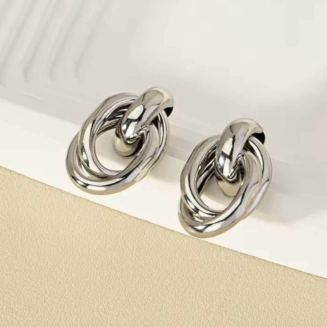 SILVER CHUNKY EARRINGS